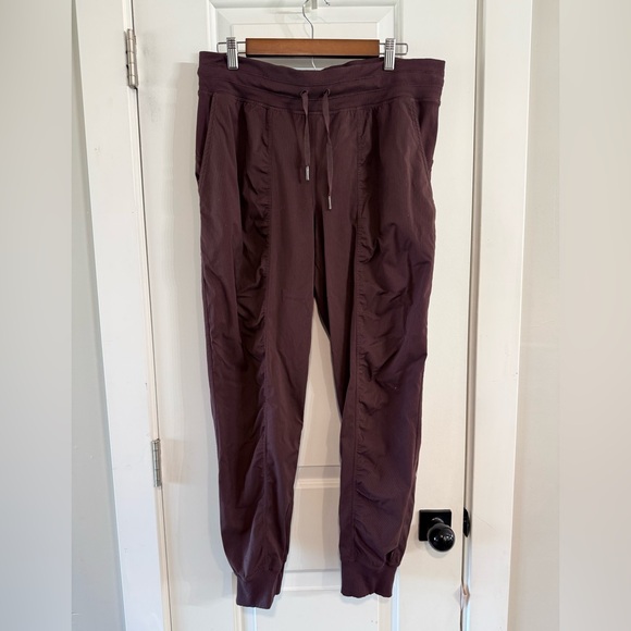 Lululemon Dance Studio Mid Rise Jogger Burgundy Size 12 - Picture 3 of 5